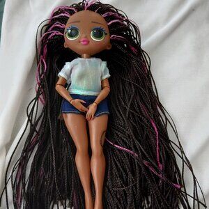 LOL Surprise  omg Honeylicious fashion  doll